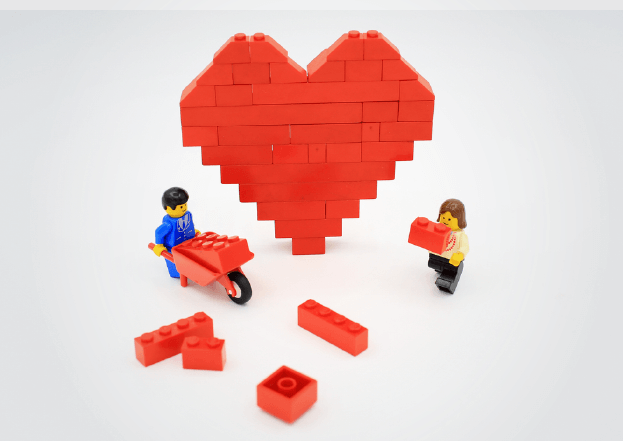Lego é marca mais amada do mundo